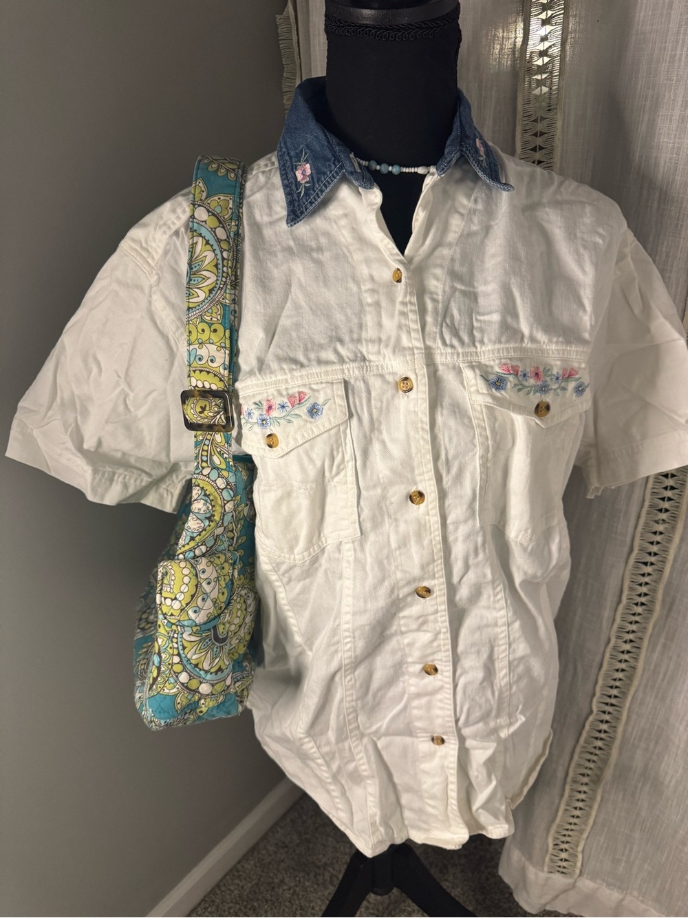 Vintage White Denim Short-Sleeve Button-Down with Floral Embroidery